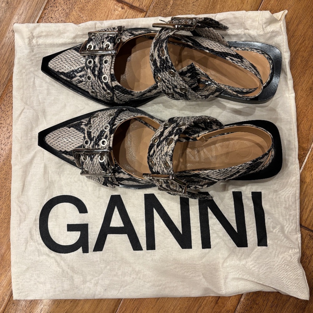 GANNI Leather Snakeskin Print Cream/Black Buckle Ballerina Ballet Flats | Sz 42